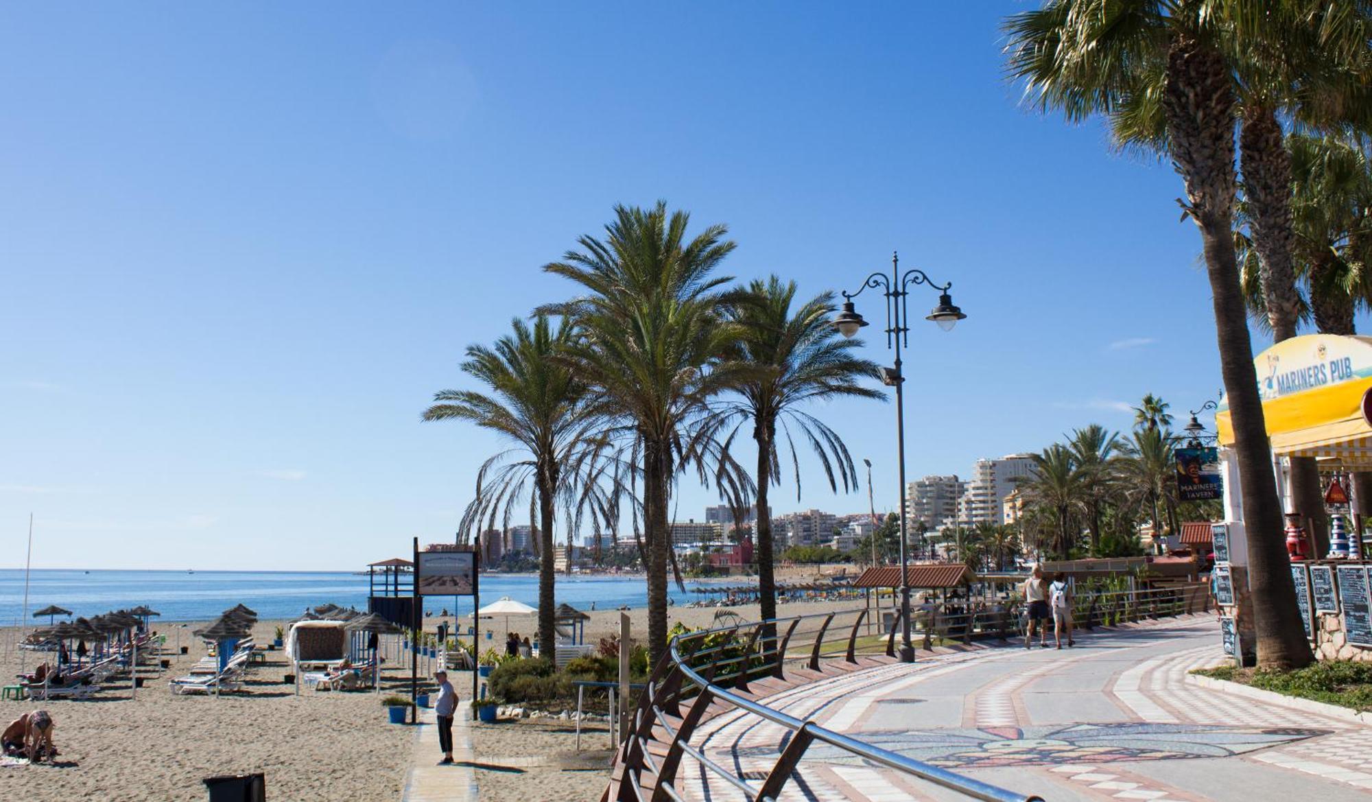 Benal Beach Suite Ii, Estudio Con Parque Acuatico Y Vistas Al Mar. Benalmádena Exteriér fotografie