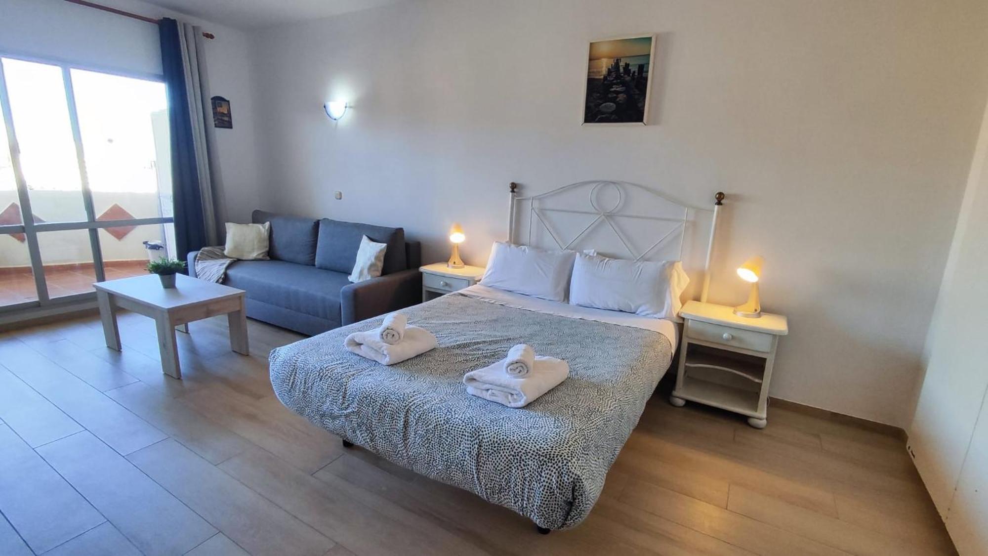 Benal Beach Suite Ii, Estudio Con Parque Acuatico Y Vistas Al Mar. Benalmádena Exteriér fotografie